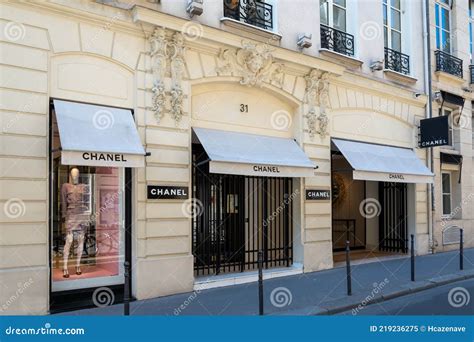 chanel store location in paris|Chanel store in Paris france.